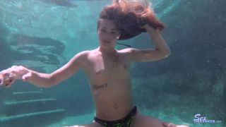 SexUnderwater e0979 Sofie Reyez UW Model Training 2 (mp4)-1