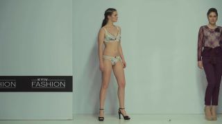 Voyeur – Bare! Underwear Show That Is Mistaken For A Lower Body Show 15314697 - (Webcam)-2
