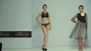 Voyeur – Bare! Underwear Show That Is Mistaken For A Lower Body Show 15314697 - (Webcam)-7