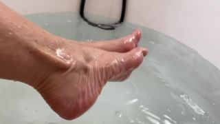 M@nyV1ds - BuddahsPlayground - JOI Foot Job in Bubble Bath-8