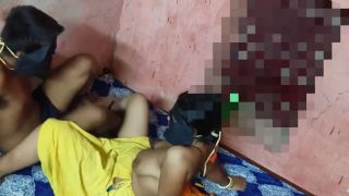 Indian Desi Xxx Desi Indian Indian beautiful wife people are hot Desi wife kissing boobs-3