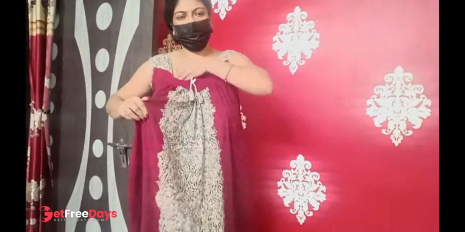 Indian Chubbby bhabhi First Ever Solo with Dirty Talk and Fingering