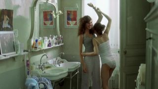 Laetitia Casta – Le grand appartement (2006) HD 720p!!!-8