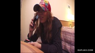 FC2PPV 4679195 【生ドル・未修正】人生初の生ハメ3P!!小悪魔チックな生意気ギャルにたっぷりフル体位W生Fからたっぷり腹出し2連発!!未公開含むオリジナル版!!-1