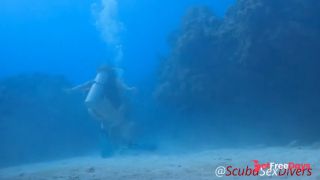 SCUBA Sex in a Sand Patch Full-Length Version - SexDivers-4