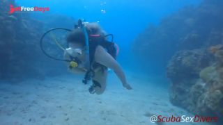 SCUBA Sex in a Sand Patch Full-Length Version - SexDivers-9