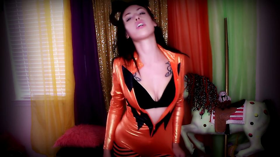 Kendall Olsen All Treats No Tricks (Femdom porn)