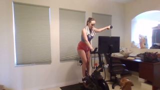 brittibratti 2023-07-14 Stream started at 07142023 0100 pm  Morning Workout-0