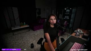 Violet Brandani EDS4dDKc21cqvlYODlTsayaPVCvvGO75-1