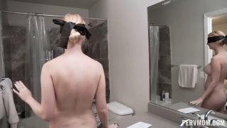 PervMom Audrey Madison Blindfold Prank Unexpected Moments-1