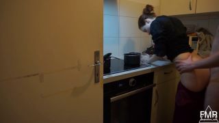 xxx clip 4 Cooking, Boy Girl, Cumshots Ephemere Cam Quickie In The Kitchen - [ManyVids] - 2025 (HD 720p), batman femdom on anal porn -2