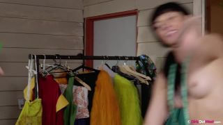 Emerald & Natalie - Fashion Junkies pt2 - MILF-5