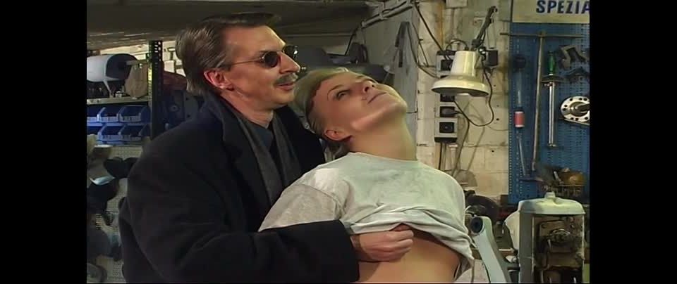 Master Costello - Die Leiden der Lara M (2006) Video Sex...