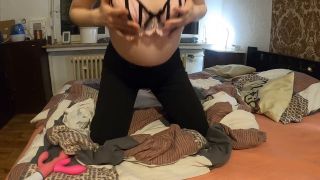 Melanie Sweets - Mein allererstes Selbstbefriedigungs - Video - Man, war ich aufgeregt 720P - Amateur-1