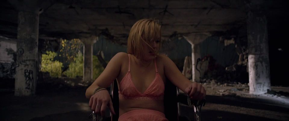 Maika Monroe, etc – It Follows (2014) HD 1080p - (Celebrity porn)