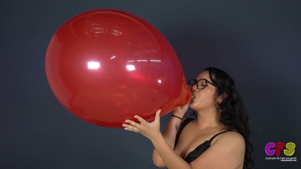 Custom Fetish - Velouria s First Blow to Pop Vide - Fetish