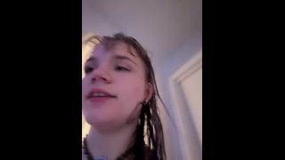 Mature porn Daria Angel Teases A Massive Load In This Festive Holiday Video Daria Angel-2