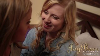 Satine spark, sicilia - home improvements - Lesbian-1