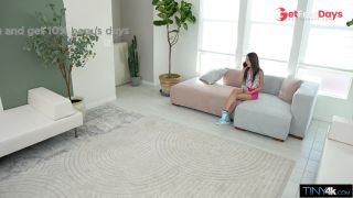 Mia River Uses Cunt to Pay Roommate Back after Stealing-1
