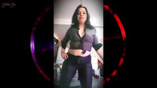 Delilah Dee - Burping (While Shutting Up) in my Messy Garage-6