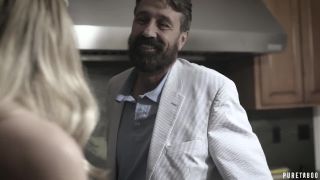 Uncle Secrets Exposed: Giselle Palmer's Shocking Encounter-1