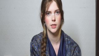 [ManyVids] Longhairluna Manyvids.21.06.10.Longhairluna.Cucked.At.The.Massage.Parlour -1