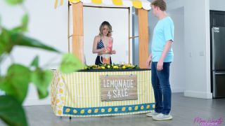 Mom Wants Creampie with  Sweet Sophia in Squeezing Stepmoms Lemons - S7:E3.-1