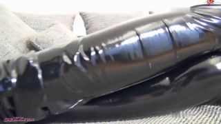 [K2S.CLUB] seXXygirl - Sexy in hautenger Lackhose - HD 720P-9