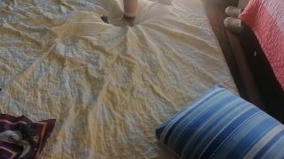 Amateur Amateur mom has fun trying on clothes and cutting them.-6