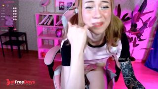 Fun-loving, informal girl decided to have some fun with her subscriber when he made her cum-7