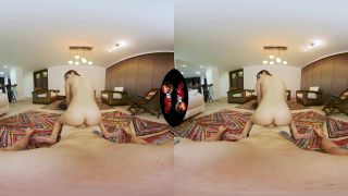 Lia Ponce - Lust In The Living Room - VRLatina (UltraHD 2K 2020)-7