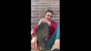 Onlyfans - FitYogiNina Free - fityogininaPublic feet tease  I muted it because the audio was just kind of chaotic but watch for - 10-02-2021-0