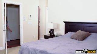 Ella Knox: Big Tits & Hot Ass - GFs Maid Naughty Sex Story-2