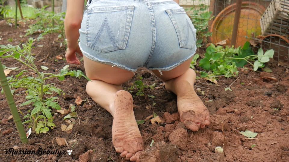 free xxx video 28 pantyhose fetish sex pov | Madison Marz - Getting My Feet Dirty In The Garden | pov