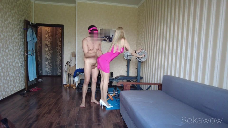 SekawowFucked a girl in a pink dress