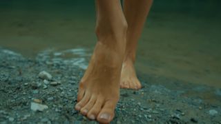 Daring Kiara Outdoor Cinematic Foot Play-2