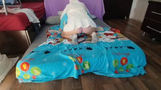 Mom Handjob Foreplay in the bedroom with an amateur couple.-2