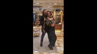 Flashing in London Tourist Spots and RISKY Blowjob in HARRODS Ft. Savannah the Goddess-2