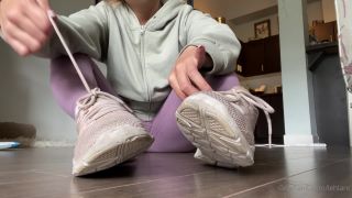 315 lehlani 2021-08-27-0gtw1hzpbabjk324udzy8 source Foot!-1