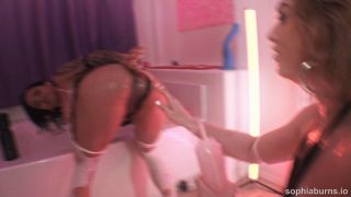 Many Vids - Sophia Burns And Jesse Pony Bathroom Beauties 1-6