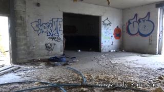 18 08 24 Naked At The Old Factory Full HD - Lady - Sonia - Old-4