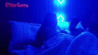 RiderQueenOk - Voy de viaje de negocios y mi hijastro me calienta y follamos-9