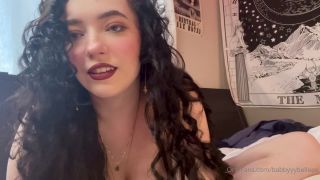 Baby belle – Home wrecking you suck my toes until i cum and then i let you cum on my soles from behind_949 (@babbyyybelleee) (20.06.2021) Foot-2