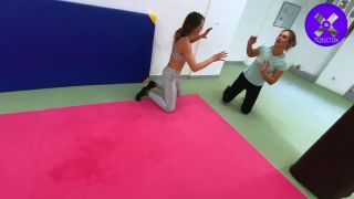 Angel vs Xena: Competitive Wrestling-8