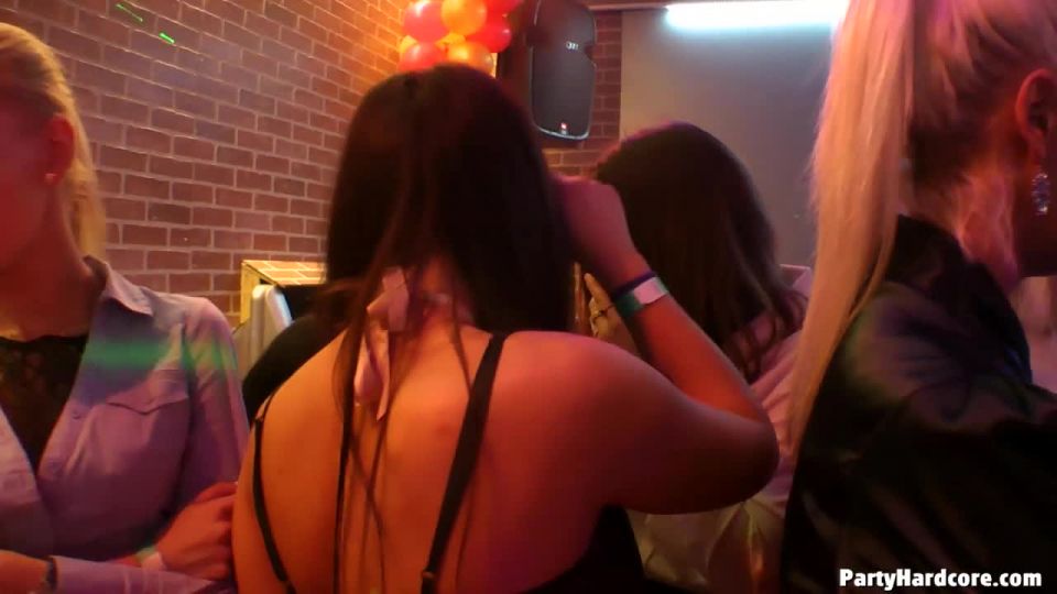 amateur porn fingering porn | Party Hardcore Gone Crazy Vol. 40 Single Cut Part 3 – Cam 2 | brunette