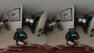 Visit From a Real Estate Agent - Smartphone Vr - Blue eyes-1