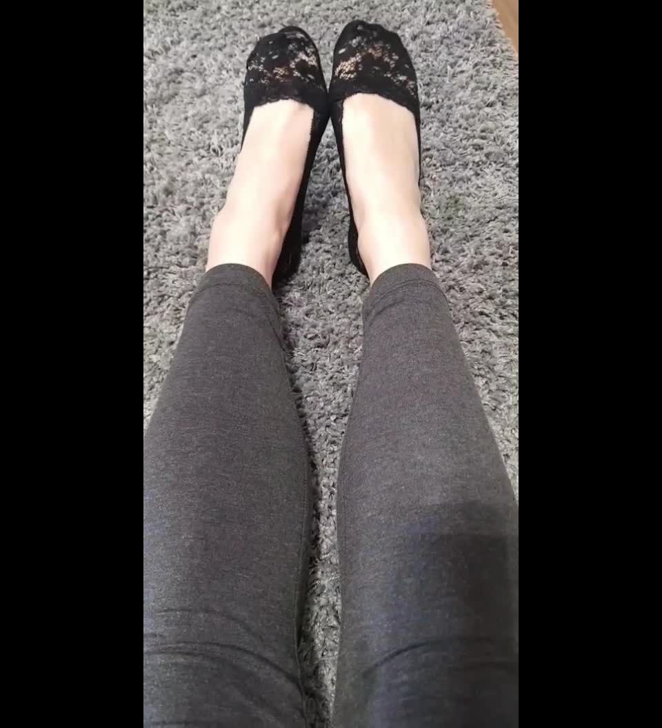 Vegan_Footqueen 05-10-2019 Old Footage I Miss This Pedi - (Webcam)