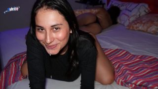 Video Tengo Sexo Con Mi Hermanastra Mientras Mi Novia Esta Acostada...-9