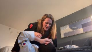 Onlyfans Tapered Physique Kicking His Ass In My Gi And Telling Him What Ill Do (Pornstar)-4