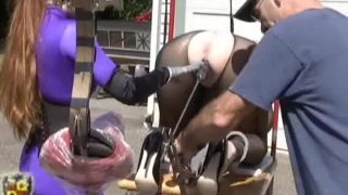 House of Gord18 03 22 (09 10 29) Adrianna Nicole & Lydia McLane - Junkyard Rig (Installation)-5